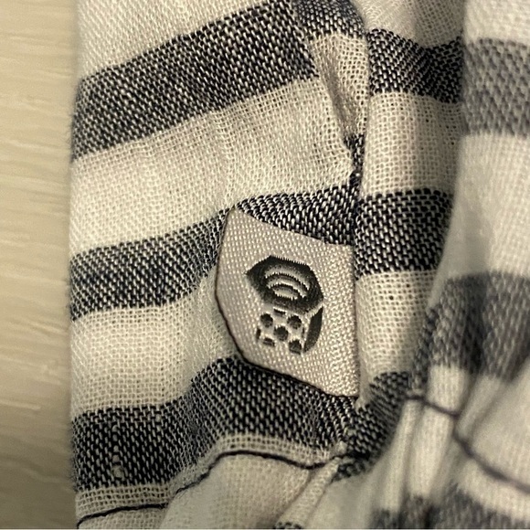 Mountain Hardware Striped Button Down Drawstring Waist Top, Gray/white, Size M - Picture 10 of 13